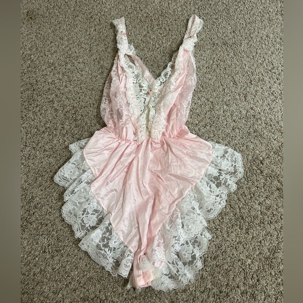 Tosca Of California Vintage Womens Romper Size Medium Pink Lace Teddy Lace Nylon